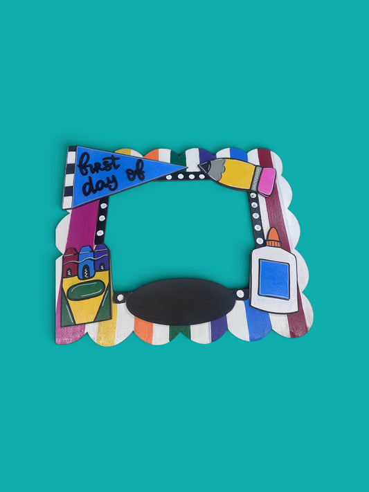 First Day & Last Day of School Photo Prop Sign | Interchangeable Flags & Chalkboard